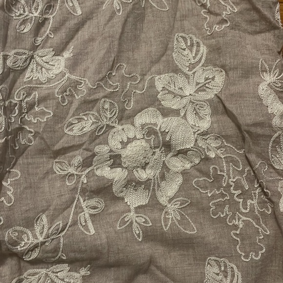 💗Beautiful Top! - Picture 3 of 7